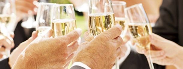 We Don’t Drink, Should We Have a Dry Sober Wedding?