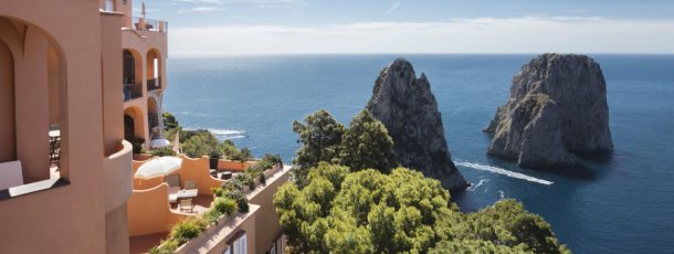 YOUR WEDDING DAY IN A BEAUTIFUL VENUE IN CAPRI ON THE TOP OF THE WORLD !