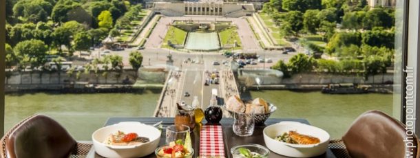 Un diner dans le monument français le plus emblématique