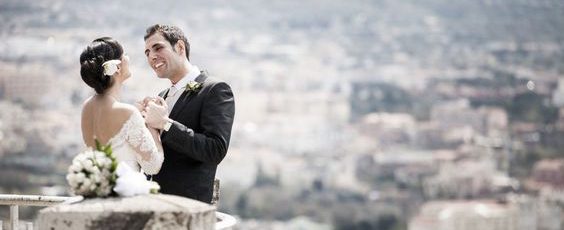 Comment garder un souvenir incroyable de votre mariage à Rome avec de splendides photos, sans que celles ci soient envahies de touristes ?